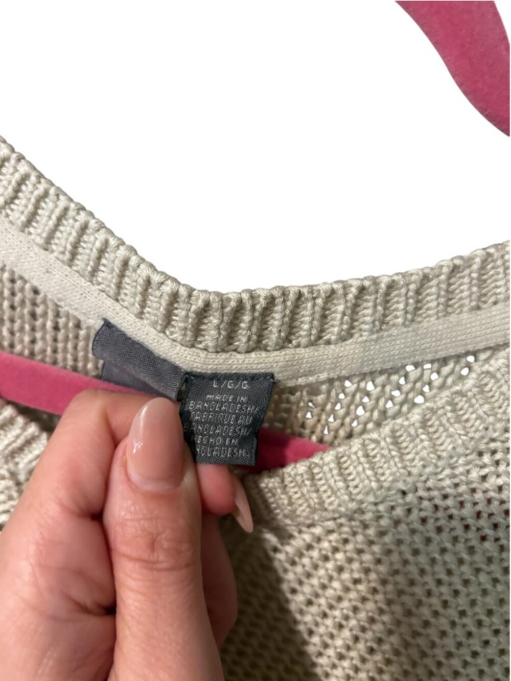 Quinn Cable Knit V-Neck Sweater - Picture 4 of 5